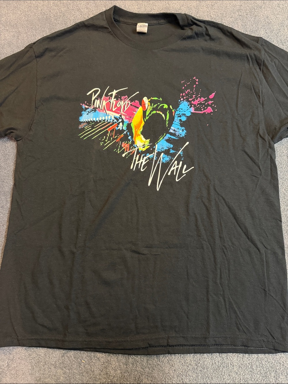 Pink Floyd The Wall Black Graphic Tee XL. New without tags.